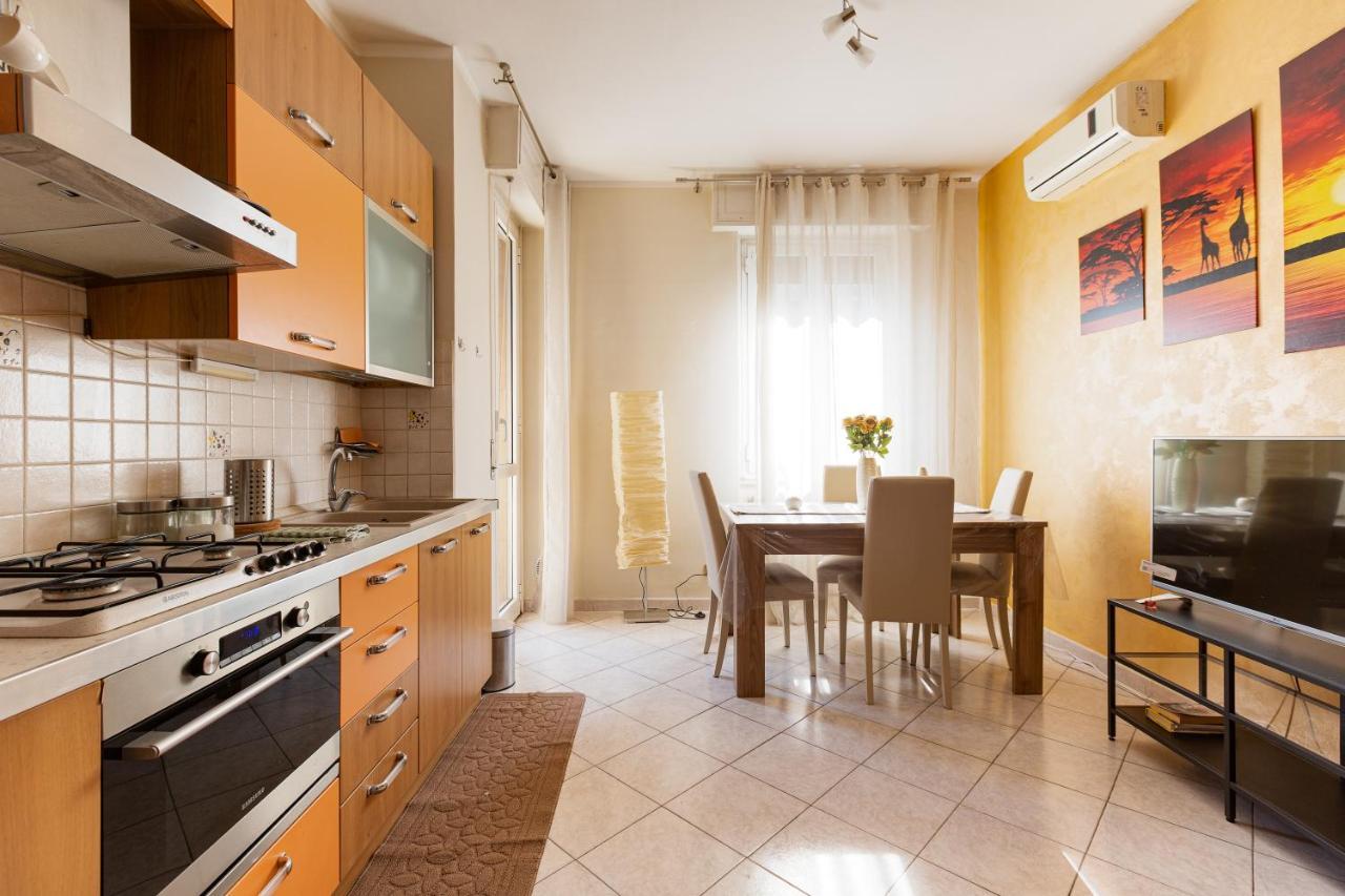 Udine M2 Balcony Apt Διαμέρισμα Μιλάνο Εξωτερικό φωτογραφία